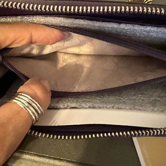 Michael Kors Deep Purple Leather Wallet NWT - Picture 8 of 8